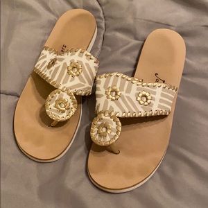 Gold and white jack’s